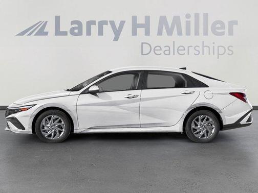 2026 Hyundai ELANTRA HEV Blue