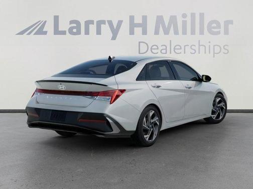 2026 Hyundai ELANTRA SEL