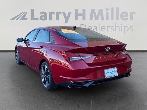2022 Hyundai ELANTRA Limited