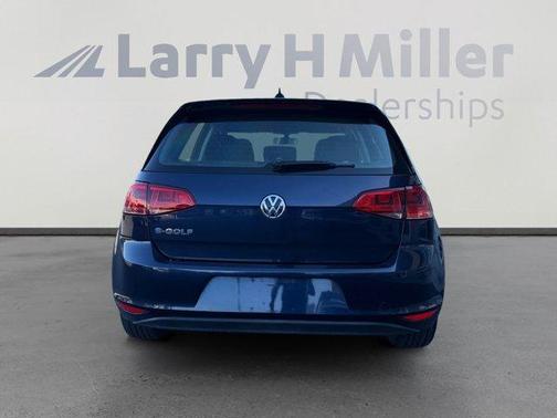 2016 Volkswagen e-Golf SE