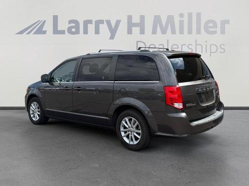 Granite Pearlcoat 2019 Dodge Grand Caravan SXT