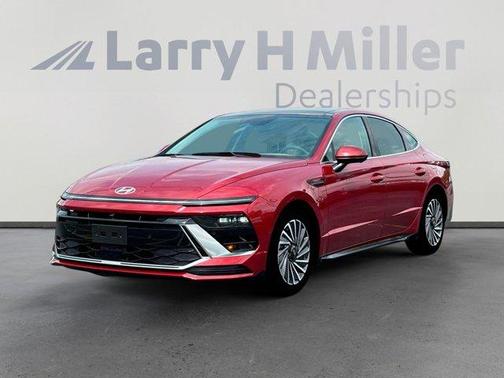2025 Hyundai SONATA Hybrid Limited