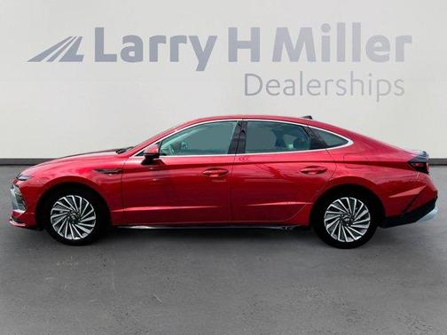 2025 Hyundai SONATA Hybrid Limited