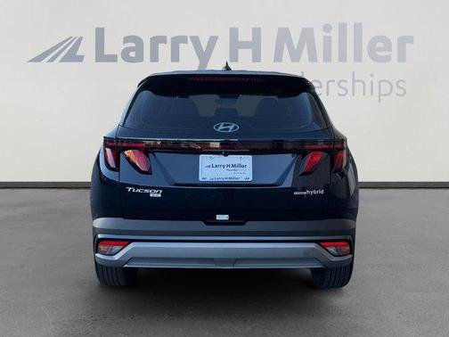 2026 Hyundai TUCSON Hybrid Blue SE