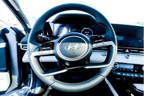 2025 Hyundai ELANTRA HEV Limited