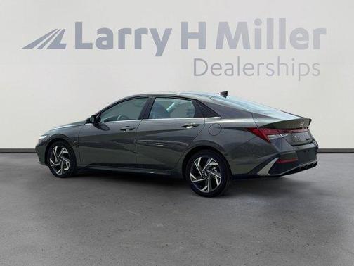 2025 Hyundai ELANTRA HEV Limited