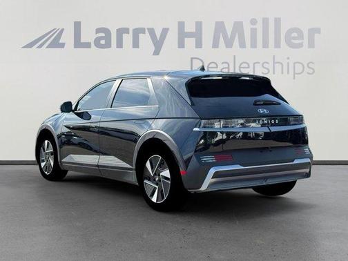 2025 Hyundai IONIQ 5 SE