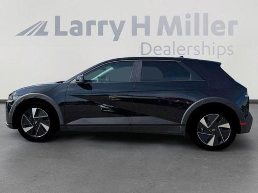 2025 Hyundai IONIQ 5 SE