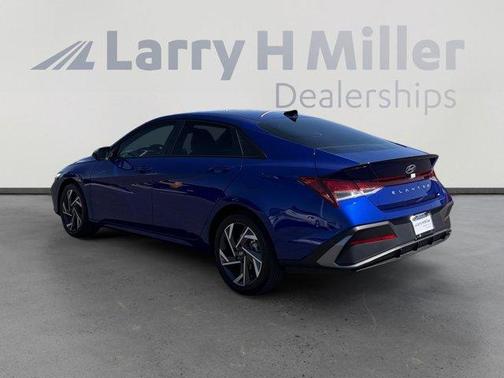 Intense Blue 2025 Hyundai ELANTRA SEL Sport