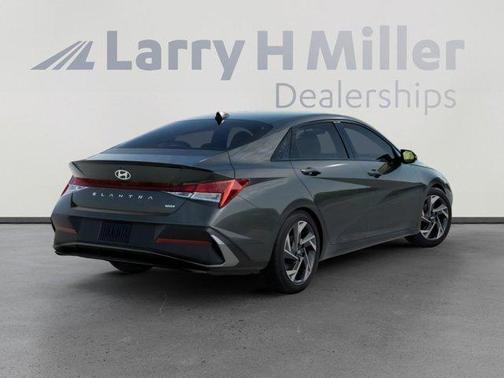 2025 Hyundai ELANTRA HEV SEL Sport