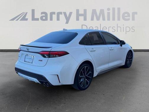 Super White 2020 Toyota Corolla XSE