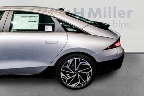 2025 Hyundai IONIQ 6 SEL