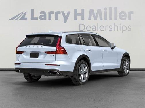 2021 Volvo V60 Cross Country T5