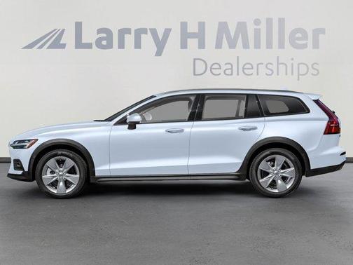 2021 Volvo V60 Cross Country T5