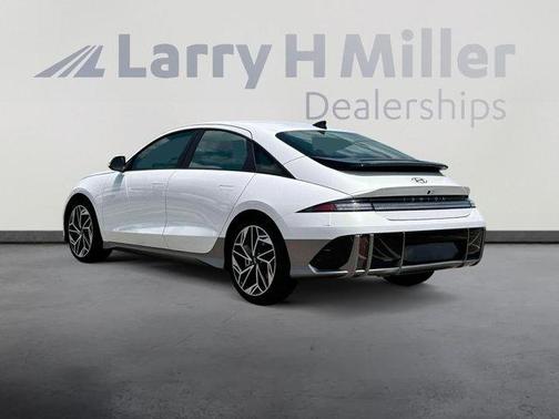 2025 Hyundai IONIQ 6 SEL
