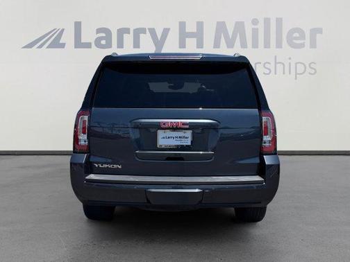 Dark Sky Metallic 2020 GMC Yukon SLT