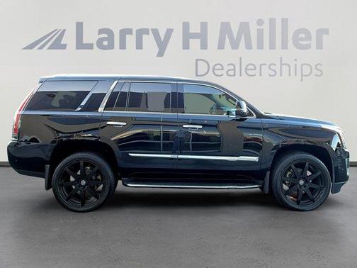 2017 Cadillac Escalade Luxury