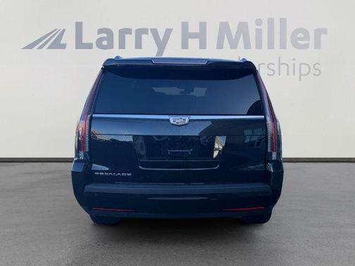 2017 Cadillac Escalade Luxury