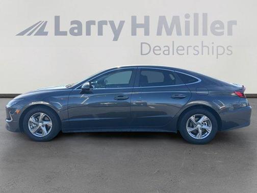 2022 Hyundai SONATA SE