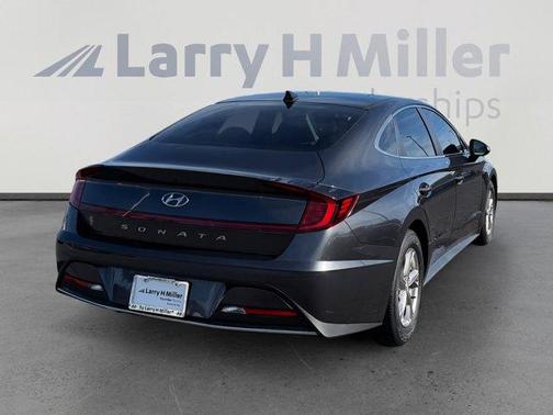 2022 Hyundai SONATA SE