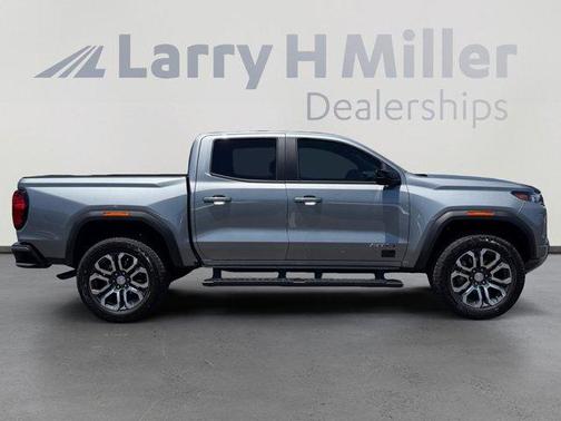 Sterling 2024 GMC Canyon AT4