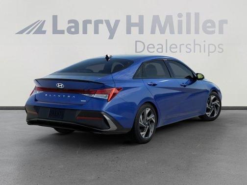 2025 Hyundai ELANTRA HEV SEL Sport