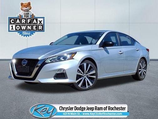 2022 Nissan Altima SR FWD