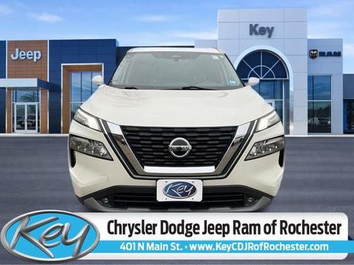 Pearl White Tricoat 2021 Nissan Rogue SL