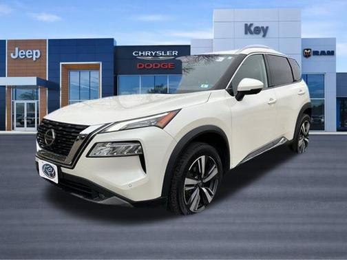 Pearl White Tricoat 2021 Nissan Rogue SL