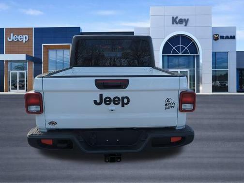 2023 Jeep Gladiator Willys 4x4