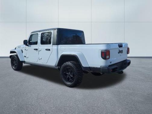 2023 Jeep Gladiator Willys 4x4