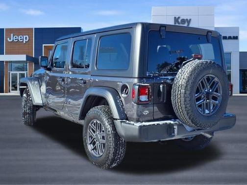 Granite Crystal Metallic Clearcoat 2025 Jeep Wrangler Sport S