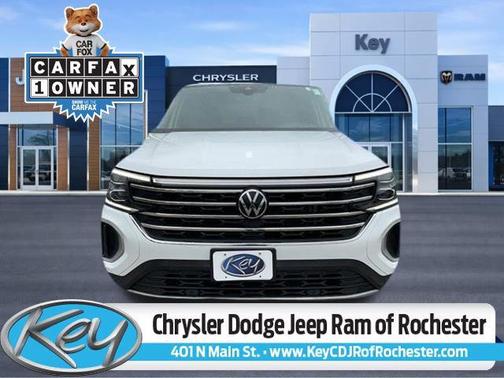 White 2024 Volkswagen Atlas 2.0T SE w/Technology 4MOTION