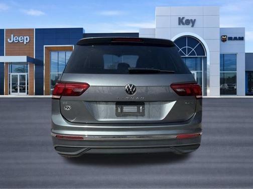 Gray 2022 Volkswagen Tiguan 2.0T SE 4MOTION