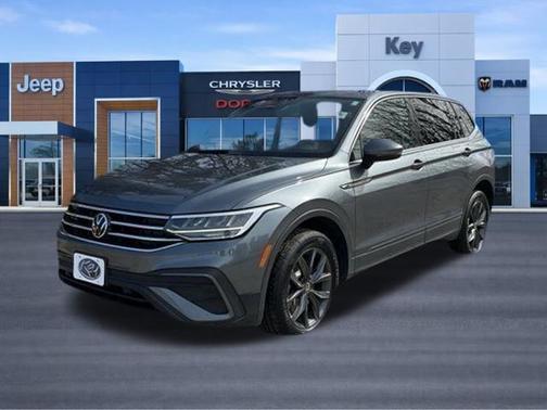 Gray 2022 Volkswagen Tiguan 2.0T SE 4MOTION