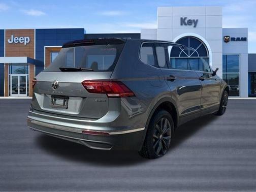 Gray 2022 Volkswagen Tiguan 2.0T SE 4MOTION