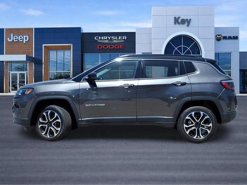 Granite Crystal Metallic Clearcoat 2022 Jeep Compass Limited