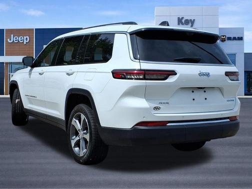 Bright White Clearcoat 2023 Jeep Grand Cherokee L Limited