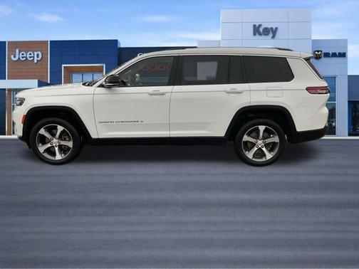 Bright White Clearcoat 2023 Jeep Grand Cherokee L Limited