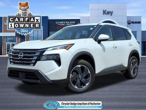 Everest White Pearl 2024 Nissan Rogue SV