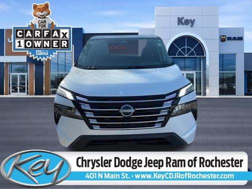 Everest White Pearl 2024 Nissan Rogue SV