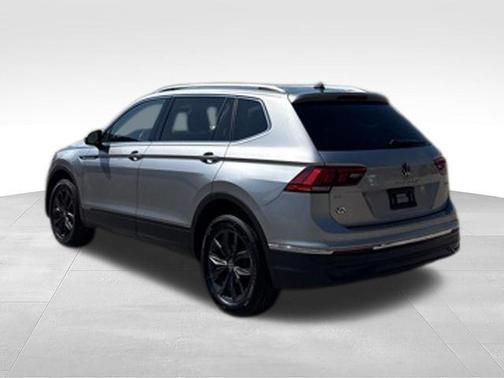 2024 Volkswagen Tiguan 2.0T SE 4MOTION