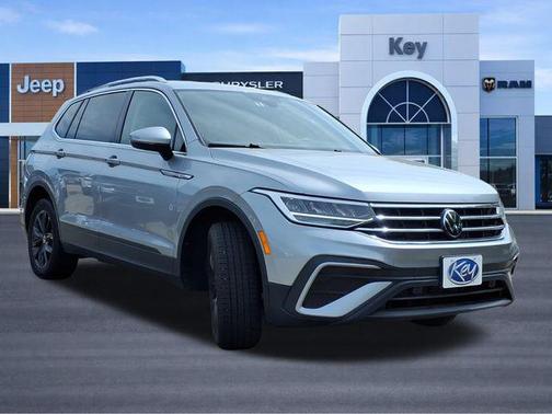 White 2024 Volkswagen Tiguan 2.0T SE 4MOTION