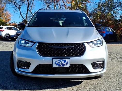 2026 Chrysler Pacifica L