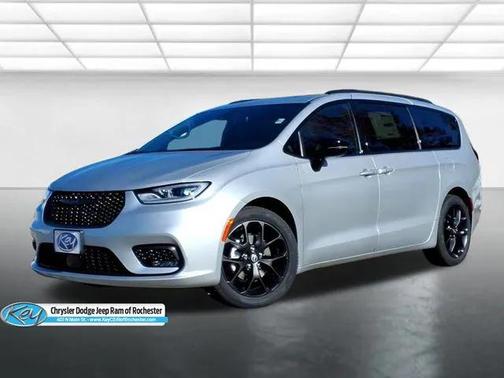 2026 Chrysler Pacifica L