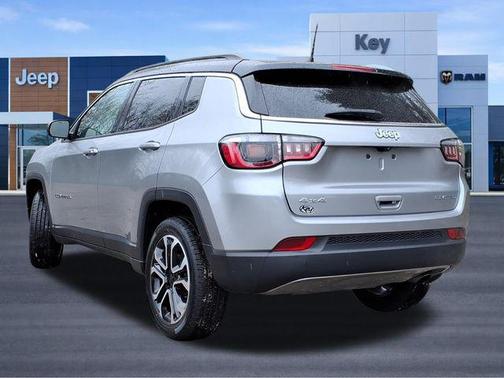 Billet Silver Metallic Clearcoat 2022 Jeep Compass Limited