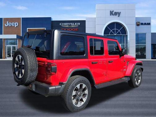 2023 Jeep Wrangler 4-Door Sahara 4x4