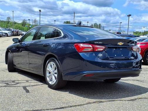 2022 Chevrolet Malibu FWD LT