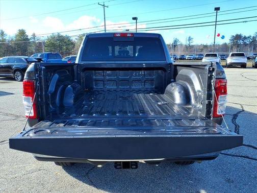 2022 RAM 2500 Tradesman Crew Cab 4x4 6'4' Box