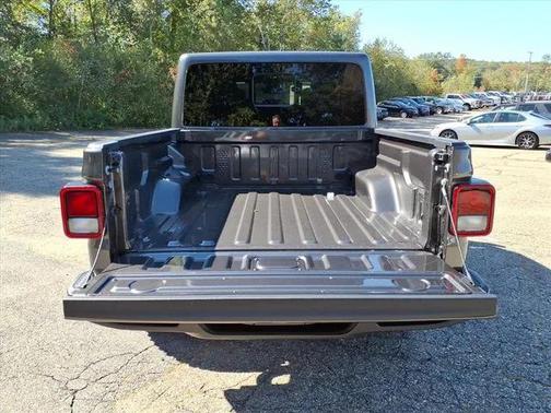 2025 Jeep Gladiator High Tide